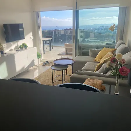 Sea Breeze Apartment